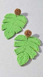 Pendientes Colgantes con Forma de Corazón de Cuentas Verdes, Adorno Dorado, Joyería de Moda para San Valentín - Product Image 4