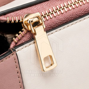 Bolsos de Cuero Modernos para Mujer al por Mayor, Bolsos Elegantes y Duraderos, Suministro de Fábrica, Gran Capacidad, Cierre de Cremallera, Impermeables, para Venta en Línea - Product Image 5