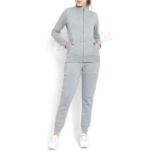Conjunto Deportivo de Invierno para Mujer con Chaqueta de Corte Regular y Pantalones a Juego para un Estilo Urbano Ligero - Product Image 1