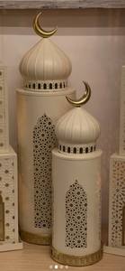 Lanterne décorative islamique de luxe avec dessus en forme de croissant, découpe en métal, éclairage d'ambiance chaleureux pour le salon, la chambre à coucher, la décoration de prière - Product Image 4