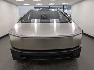 เทสล่า ไซเบอร์ทรัค ครูว์แค็บ ขับเคลื่อนสี่ล้อ ระบบไฟฟ้า เกียร์อัตโนมัติ ล้อแม็ก R20 พวงมาลัยซ้าย ภายในสีเข้ม เบาะหนัง รถ SUV หลังคาซันรูฟแบบพาโนรามา ปี 2024 - Product Image 2