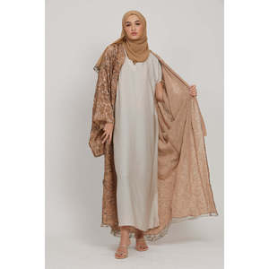 Premium Soft Sheen Crush Inner Slip Dress Moonbeam-una lujosa colección Slips - Product Image 3