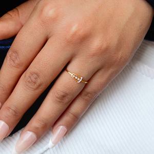 Anillo de Oro Sólido de 18K con Diamante Natural de 0.94 Quilates, Anillo de Compromiso Delicado, Certificado por IGI - Product Image 1