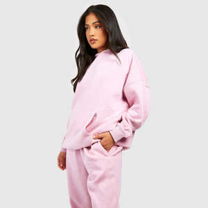 Conjunto deportivo de gimnasio de dos piezas de ajuste regular de talla grande de lana de algodón personalizado para mujer con logotipo impreso chándal deportivo de invierno - Product Image 5
