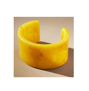 Brazalete de Resina al por Mayor para Mujer, Accesorios de Moda, Artesanía Hecha a Mano, Brazalete de Resina de Lucita, Joyería, Tamaño Personalizado - Product Image 3
