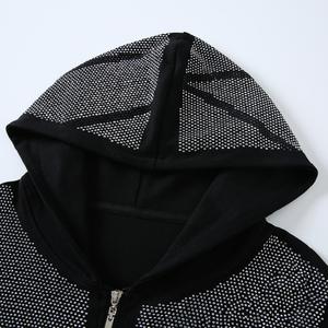 Conjunto de dos piezas de chándal de diamantes de imitación sólido con capucha para mujer personalizado con pantalones de chándal de lujo y Sudadera con capucha - Product Image 6