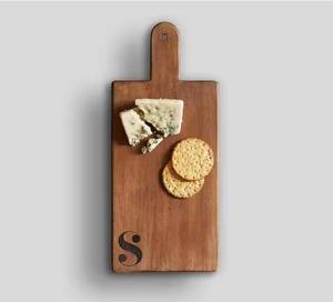 Planche à découper et à servir unique en bois d'acacia naturel de qualité supérieure, bord brut, avec poignée, compatible lave-vaisselle, épaisseur 2,0 cm - Product Image 3