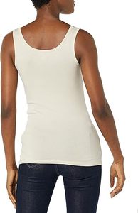 Eleva tu estilo con este top corto de punto ajustado, perfecto para gimnasio, estilos casuales y más. ¡Hecho en Bangladesh! - Product Image 2