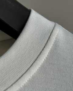 เสื้อยืดผ้าฝ้าย Pima คุณภาพสูง240กรัมเสื้อยืดผู้ชายแขนสั้นเข้ารูปแบบสั่งทำเสื้อยืดสุดหรู - Product Image 6