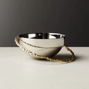 Cuenco y bandeja de servicio de acero inoxidable de metal más exigentes Calidad fabulosa a precio al por mayor Bandeja de chocolate de metal lujosa - Product Image 1