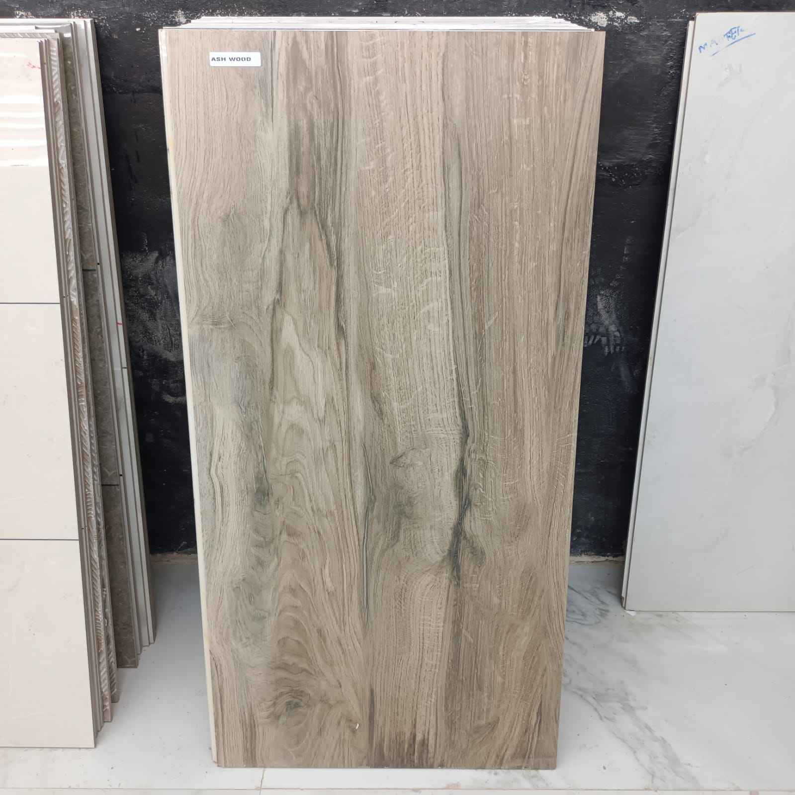 สีน้ำตาล