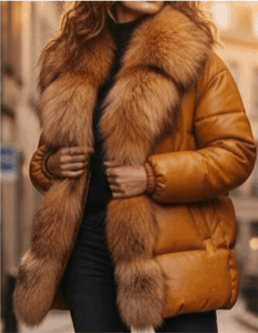 Nueva Chaqueta de Cuero Marrón de Lujo para Hombre con Cuello Alto y Logotipo Frontal - Product Image 3