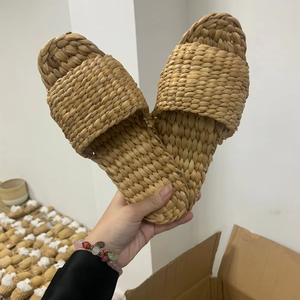Handmade Water Hyacinth <b>Slipper</b> from Vietnam Stylish Woven Design Lightweight Sandal for Indoor <b>Outdoor</b> Use - Product Image 1