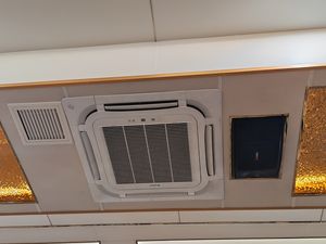 รถบรรทุกโรงแรมแบบขยายได้ ปรับแต่งได้ตามต้องการ รถบรรทุกจัดเลี้ยงสำหรับงานอีเว้นท์ ผลิตในจีน <span class=keywords><strong>ขาย</strong></span>สำหรับจัดเลี้ยงกลางแจ้ง - Product Image 5