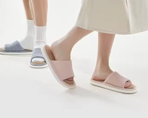 Zapatillas de Interior de verano con suela gruesa Piso de madera para interiores Zapatillas de algodón y lino para todas las estaciones Textiles para el hogar - Product Image 3