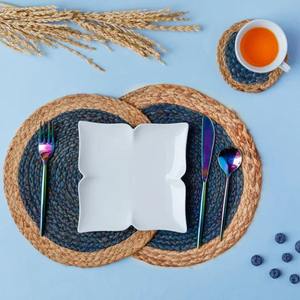 Assortiment de couteaux à fourchette cuillère couleur vive pour les dîners de famille comptoirs alimentaires tables d'hôtel célébrations et salles de restauration - Product Image 3