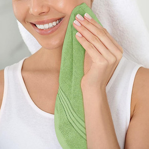 Serviette de bain pour le visage 100% coton super douce absorbante étiquetée sur mesure de haute qualité pour les mains et le visage pour les cliniques médicales et les hôpitaux - Product Image 5