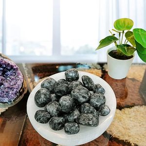 หิน Larvikite ทัมเบิ้ลผลึกหินบำบัดขัดเงาหินอัญมณีกึ่งมีค่าปรับสมดุลพลังงานจักระเรกิ - Product Image 4