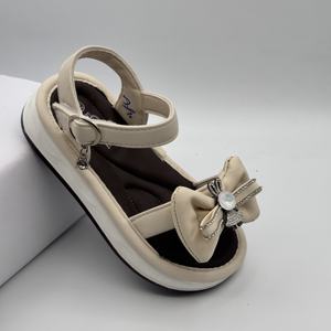 2025 filles sandale haute qualité semelle en polyuréthane chaussures de mode antidérapantes directement fabriquées pour les enfants - Product Image 2