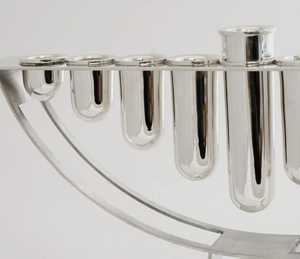 Nueva llegada 9 brazos Menorah estilo contemporáneo plata Hanukkah candelabro personalizado Metal Judaica regalo bajo precio a granel - Product Image 5