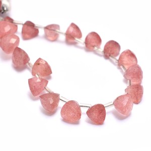 AAA + Fraise Quartz 7mm-8mm À Facettes Trillion Briolette Perles Naturel Rose Quartz Semi Précieux Perles De Pierres Précieuses Pour Bijoux - Product Image 2