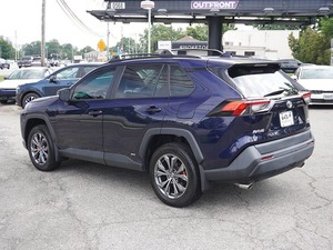 Toyota RAV4 XLE Premium 2024 Usado en Venta, Asientos de Cuero, Cámara Trasera, Emisión Euro III, 8L - Product Image 4