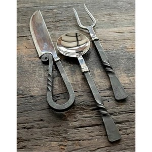 Juego de Cubiertos de Metal Forjado Industrial, Mango Negro Trenzado, Cubertería Vintage Estilo Granja, Acero Inoxidable, Artesanal - Product Image 5
