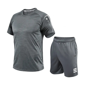 Camiseta de Fútbol Sublimada Azul para Hombre con Pantalones Cortos Negros, Cuello Redondo, Manga Corta, Absorbe la Humedad, Ropa Deportiva, Estampado Geométrico - Product Image 3