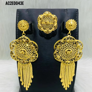 ต่างหูแฟชั่นคุณภาพสูงดีไซน์เรียบง่ายเครื่องประดับทอง18K หนึ่งกรัมทุกประเภทดีไซน์ออนไลน์สำหรับผู้หญิง - Product Image 1