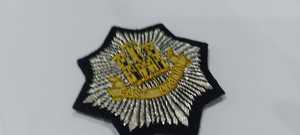 Insignias de wok bordadas a mano, parches de emblemas de poliéster con técnicas tejidas de alambre de lingotes para etiquetas de ropa - Product Image 6