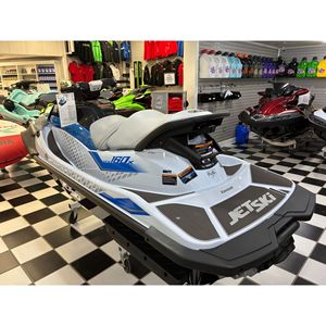 Jet Ski STX 160X 2026 en Édition Limitée avec Remise Fabricant, Neuf, Transmission Automatique et Composant Moteur Essentiel - Product Image 3