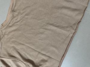 เสื้อยืดเอวลอยสำหรับผู้หญิงผ้าโพลีเอสเตอร์คอตตอนคุณภาพสูงดีไซน์ทันสมัยสำหรับชุดลำลอง - Product Image 4