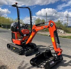 Mini-excavatrice compacte Kubota U10-5 à balayage de queue nul, micro-pelleuse diesel avec hydraulique auxiliaire - Product Image 1