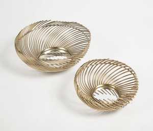 Corbeille à fruits ronde en fil de fer de luxe nouveau design avec base en bois paniers de rangement pour ustensiles de cuisine fabricant en gros en Inde - Product Image 2