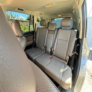 ข้อเสนอสุดพิเศษ! รถยนต์หรู Lexus GX 460 ปี 2022 สภาพดีเยี่ยม มือสอง เครื่องยนต์ 4.6 ลิตร V8 DOHC ขับเคลื่อนสี่ล้อ เกียร์อัตโนมัติ สีเงิน - Product Image 4