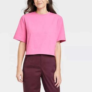 Débardeur décontracté à logo court devant en jersey respirant pour femme - Product Image 4