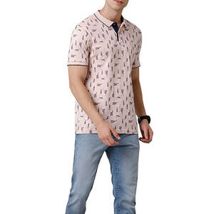 Camiseta Deportiva para Hombre |   Estampado geométrico en toda la superficie en rosa pálido |   Camiseta Deportiva Informal de Punto, Transpirable y de Secado Rápido - Product Image 4