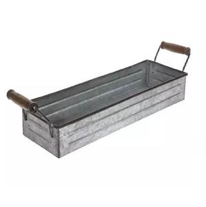 Plateau de service en métal galvanisé rustique au design étonnant avec poignées en bois, parfait pour servir de la nourriture et des boissons pour les fêtes - Product Image 1