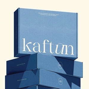 Cajas personalizadas de cartón duraderas de primera calidad con impresión de logotipo vibrante a medida para servicios de envío y embalaje e impresión seguros - Product Image 1