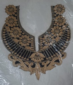 Collier ras du cou en métal mince élégant à la mode pour femmes - Product Image 4