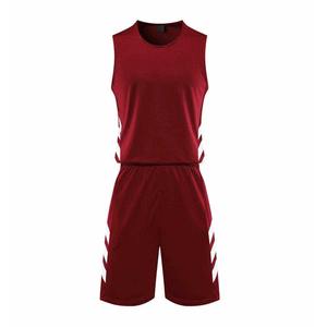 Maillot de football d'entraînement de meilleure qualité Design personnalisé Vêtements d'équipe Respirant Léger à manches courtes Col en V Fabriqué au Pakistan - Product Image 6
