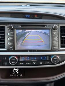 Toyota Highlander Gris 2019, SUV d'occasion, 3 rangées, véhicule familial spacieux - Product Image 3