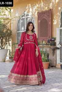 Dernières femmes portent fausse Georgette avec de riches paillettes brodées Anarkali de travail avec bordure en dentelle attrayante Dupatta - Product Image 6