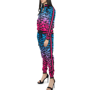 Conjunto Deportivo de Invierno para Mujer al por Mayor, Estilo Deportivo, Sudadera con Capucha y Pantalones, Diseño Sólido con Decoración de Parches - Product Image 3