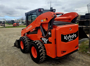 Hydraulique à haut débit pour chargeuse compacte Kubota SSV75 – Équipement premium : Pompe, roulement, boîte de vitesses, moteur diesel - Product Image 5