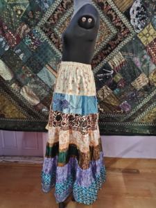 Sari en soie fait à la main indien Vintage bohème imprimé Patchwork femmes couches jupes - Product Image 5