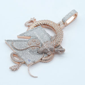 Pendentif Hip Hop en or rose 14 carats éblouissant pour homme de laboratoire cultivé avec une coupe brillante et une clarté VVS pour toute occasion - Product Image 5