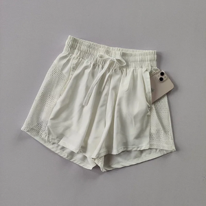 Women's High-<b>Waisted</b> Yoga Shorts Anti-Glare Breathable Loose Fit <b>with</b> Pockets for Running Fitness Sports Outerwear - Product Image 3