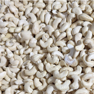 ขายส่งเม็ดมะม่วงหิมพานต์ดิบราคาถูกจากโรงงานซานติโก้ W320 เวียดนาม บรรจุภัณฑ์แบบถุง ระยะเวลาจัดส่งสั้น - Product Image 1