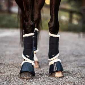 Bottes de brossage pour l'équitation de qualité supérieure avec matériau absorbant les chocs et protection des tendons et des articulations, fabriquées sur mesure au Pakistan - Product Image 5